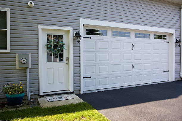 24/7 Emergency Garage Door Panel Replacement experts in West Bountiful, UT